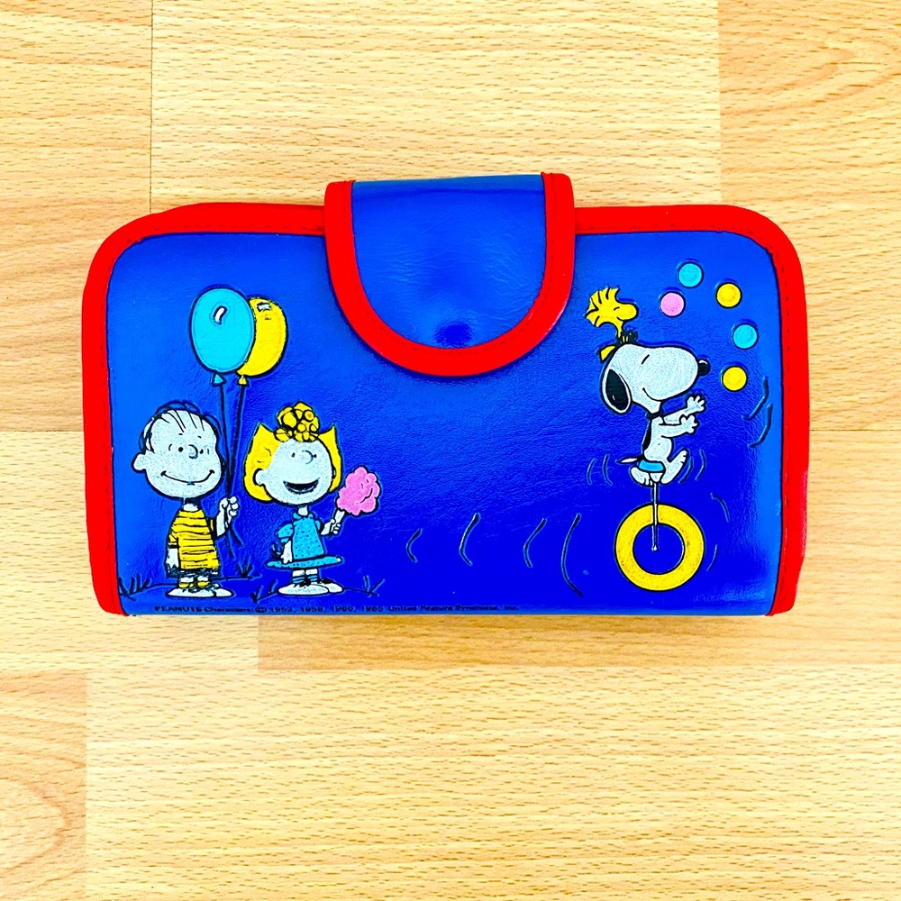 🥜LIKE NEW VINTAGE 1965 PEANUTS Snoopy Blue Carnival Wallet Bill Fold